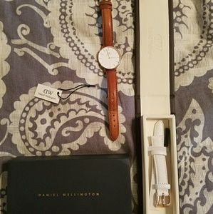 Daniel Wellington Petite Bondi watch with 2 bands